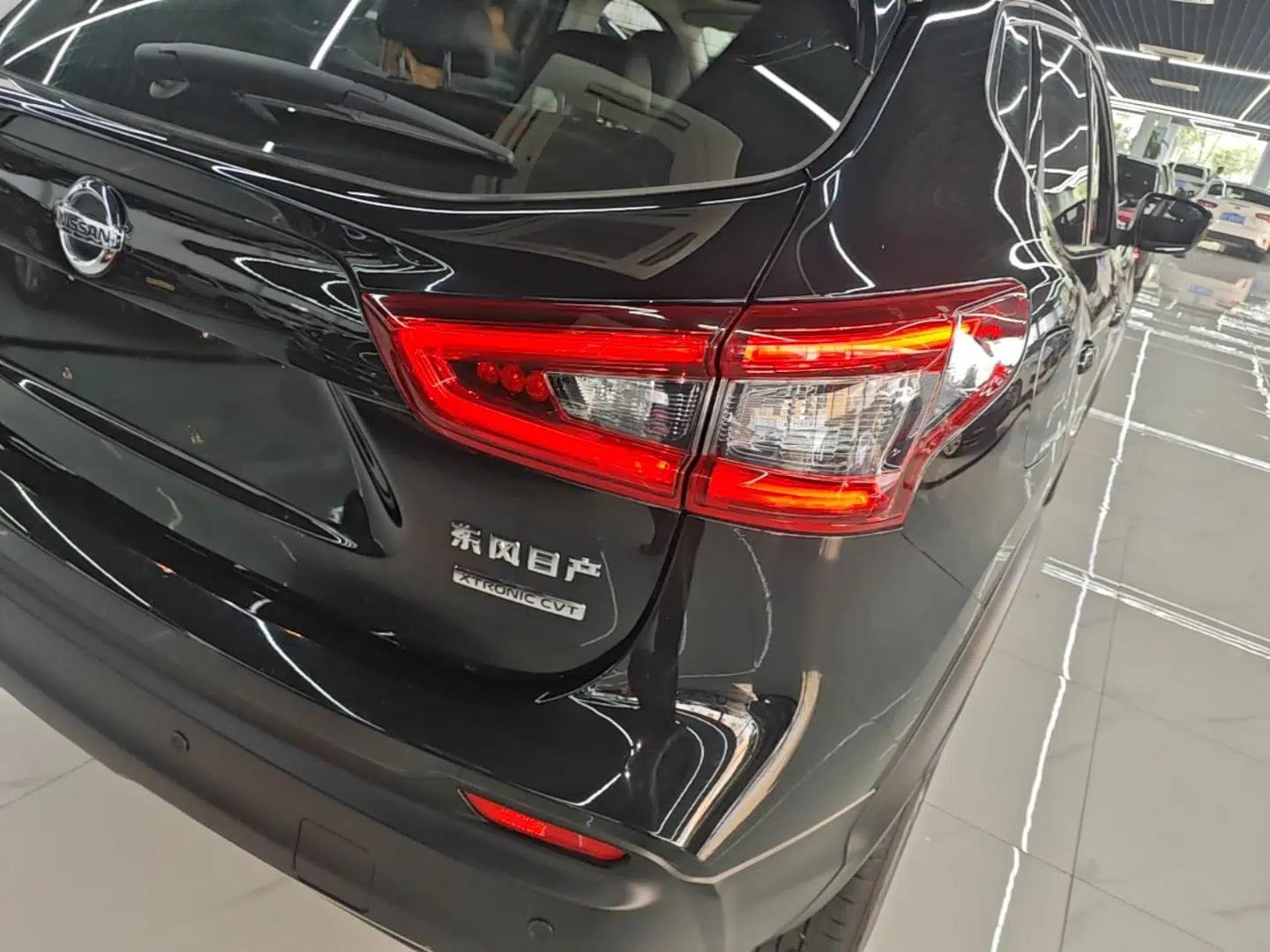 Nissan Qashqai 2019 2.0L CVT Luxury Edition — миниатюра 9