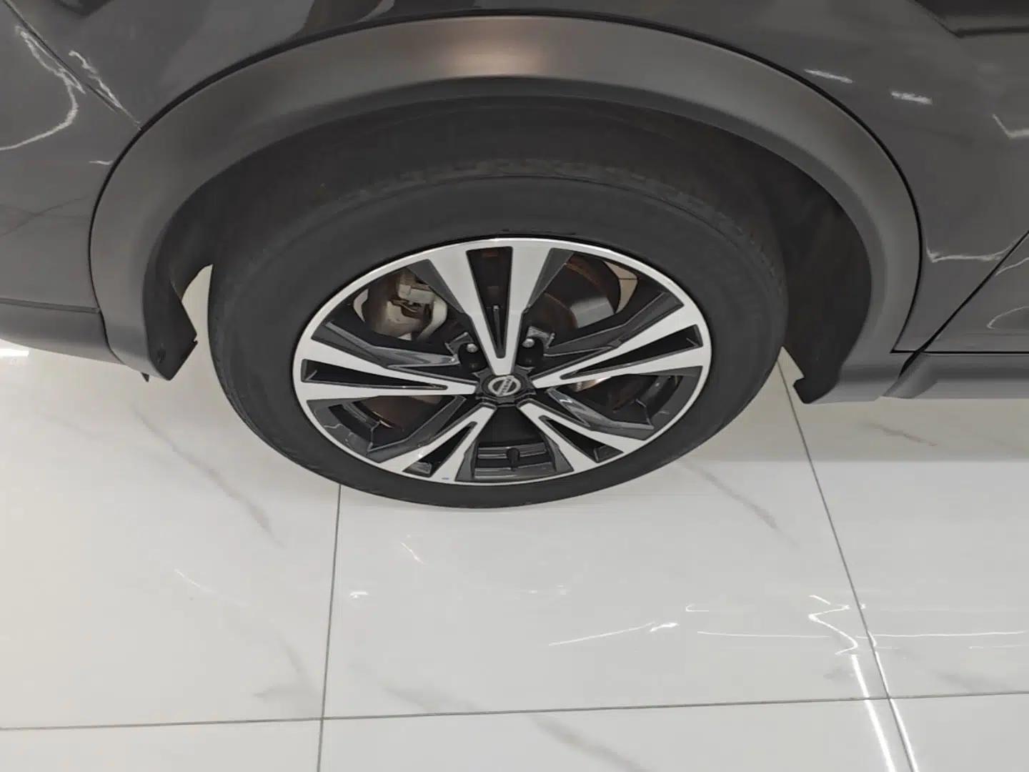 Nissan Qashqai 2019 2.0L CVT Luxury Edition — миниатюра 10