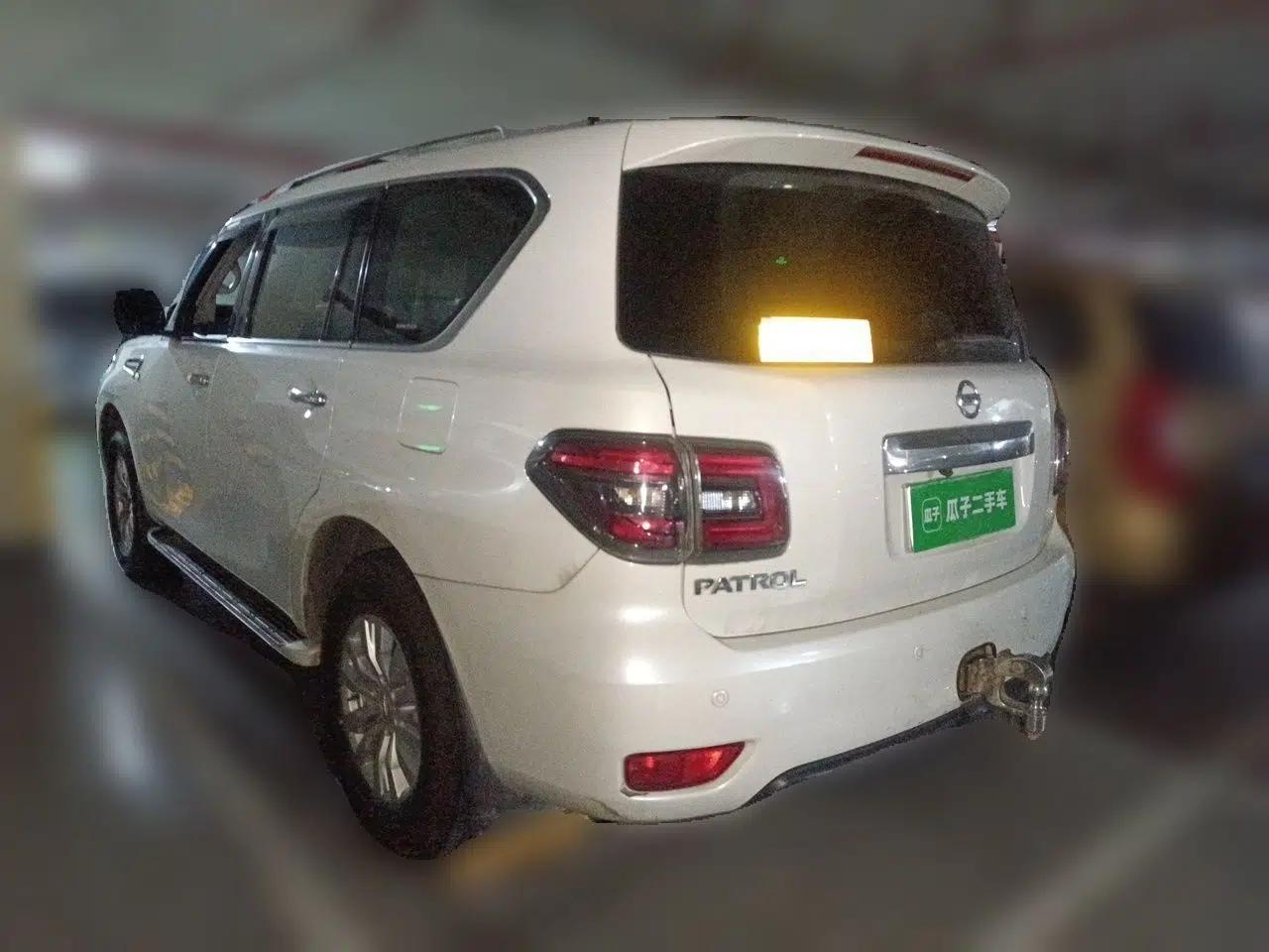 Nissan Patrol Patrol Automatic 4.0 Gasoline 7-Seater — миниатюра 4