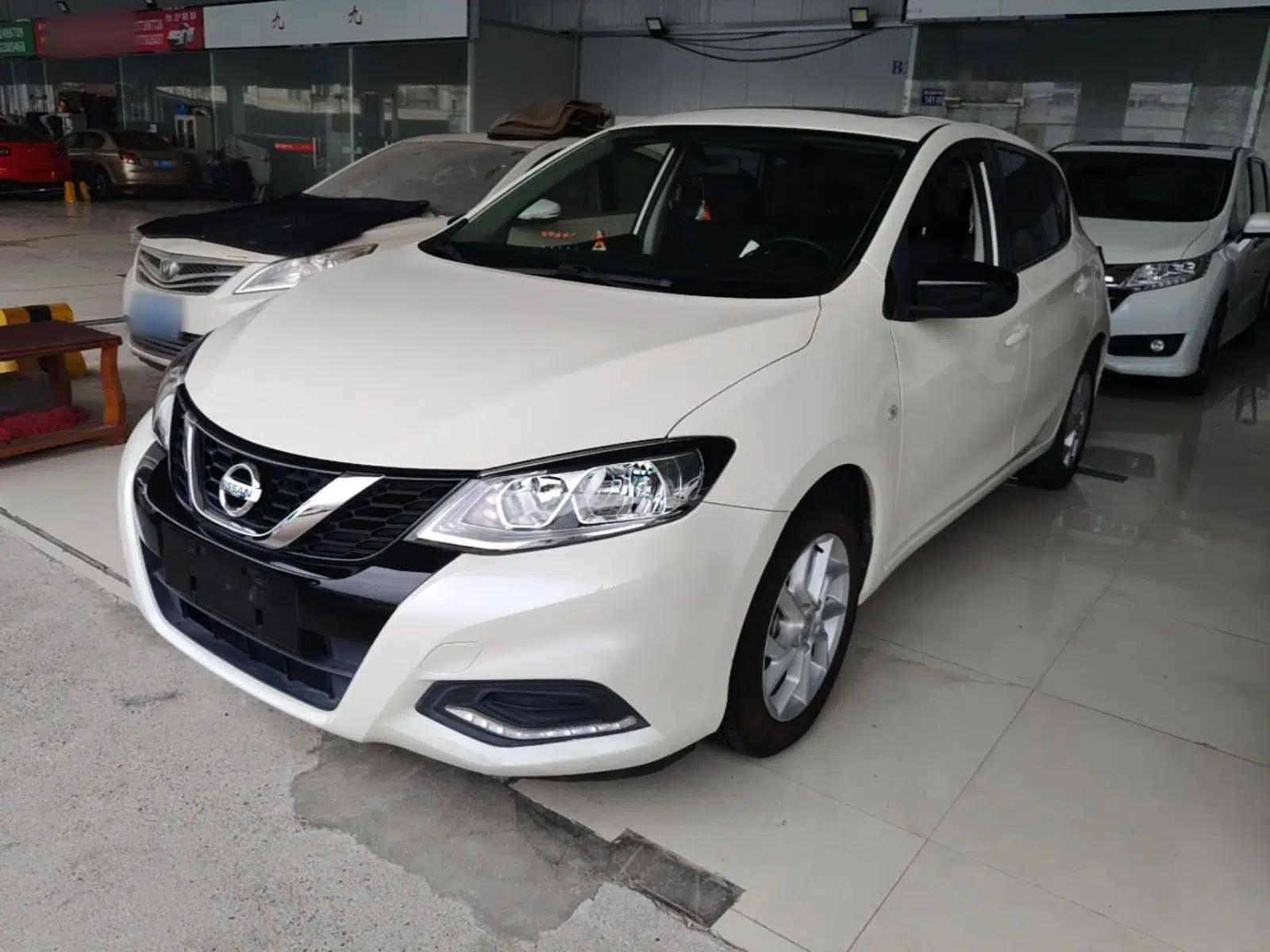 Nissan Tiida 2021 1.6L CVT Cool Edition — миниатюра 1