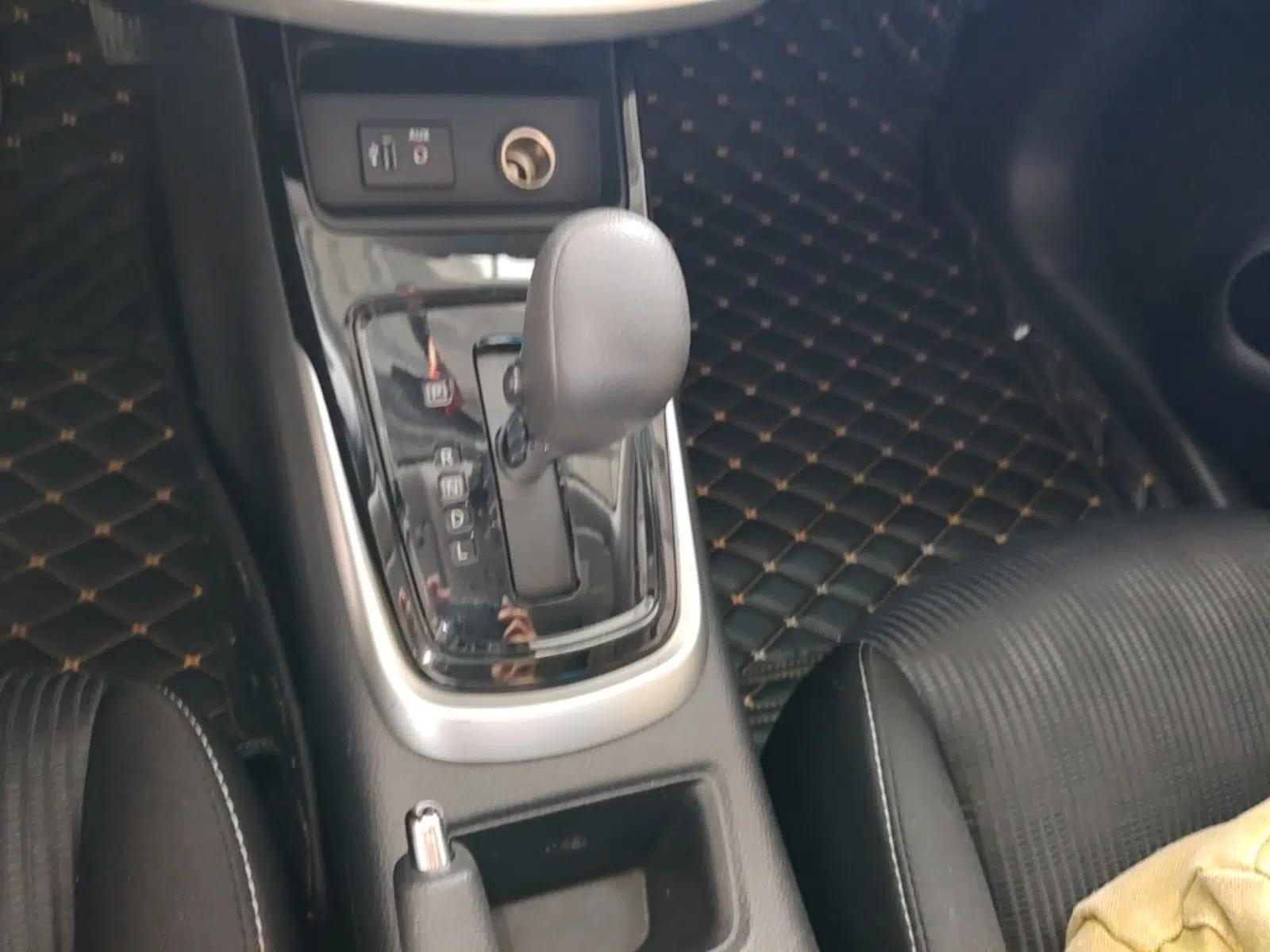 Nissan Tiida 2021 1.6L CVT Cool Edition — миниатюра 16