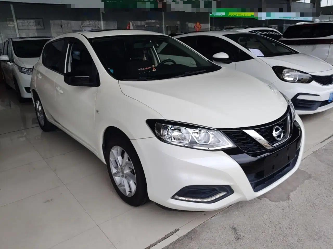 Nissan Tiida 2021 1.6L CVT Cool Edition — миниатюра 3