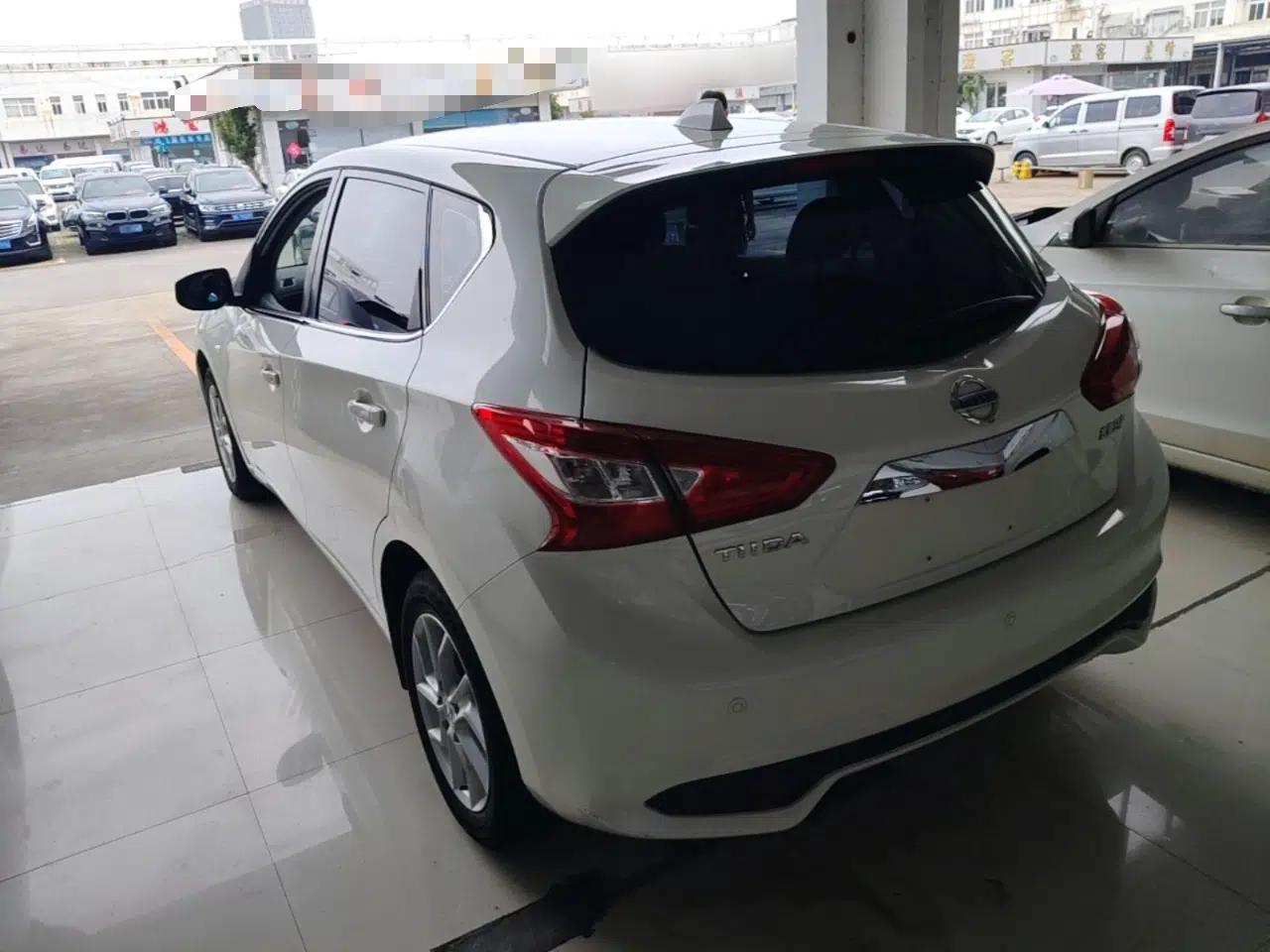 Nissan Tiida 2021 1.6L CVT Cool Edition — миниатюра 4
