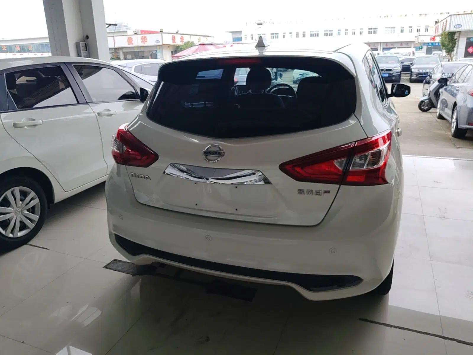 Nissan Tiida 2021 1.6L CVT Cool Edition — миниатюра 5