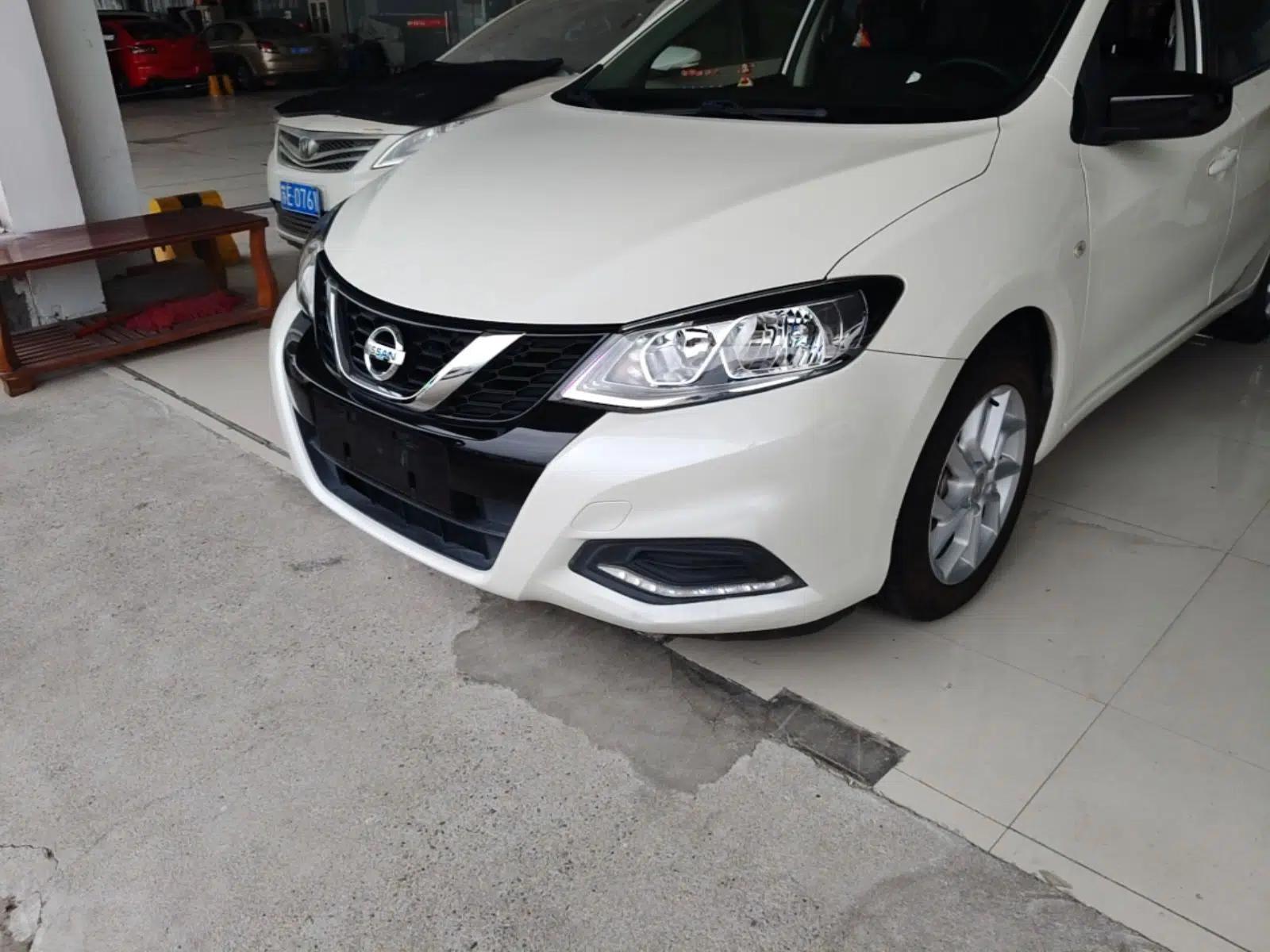 Nissan Tiida 2021 1.6L CVT Cool Edition — миниатюра 8