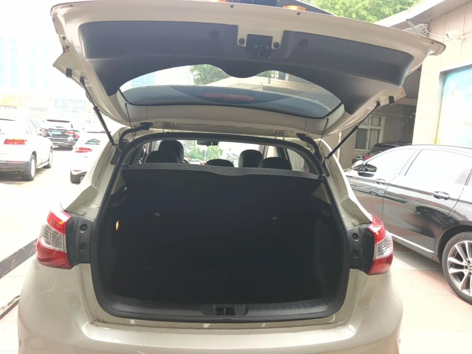 Nissan Tiida 2020 1.6L CVT Smart Drive Edition — миниатюра 27