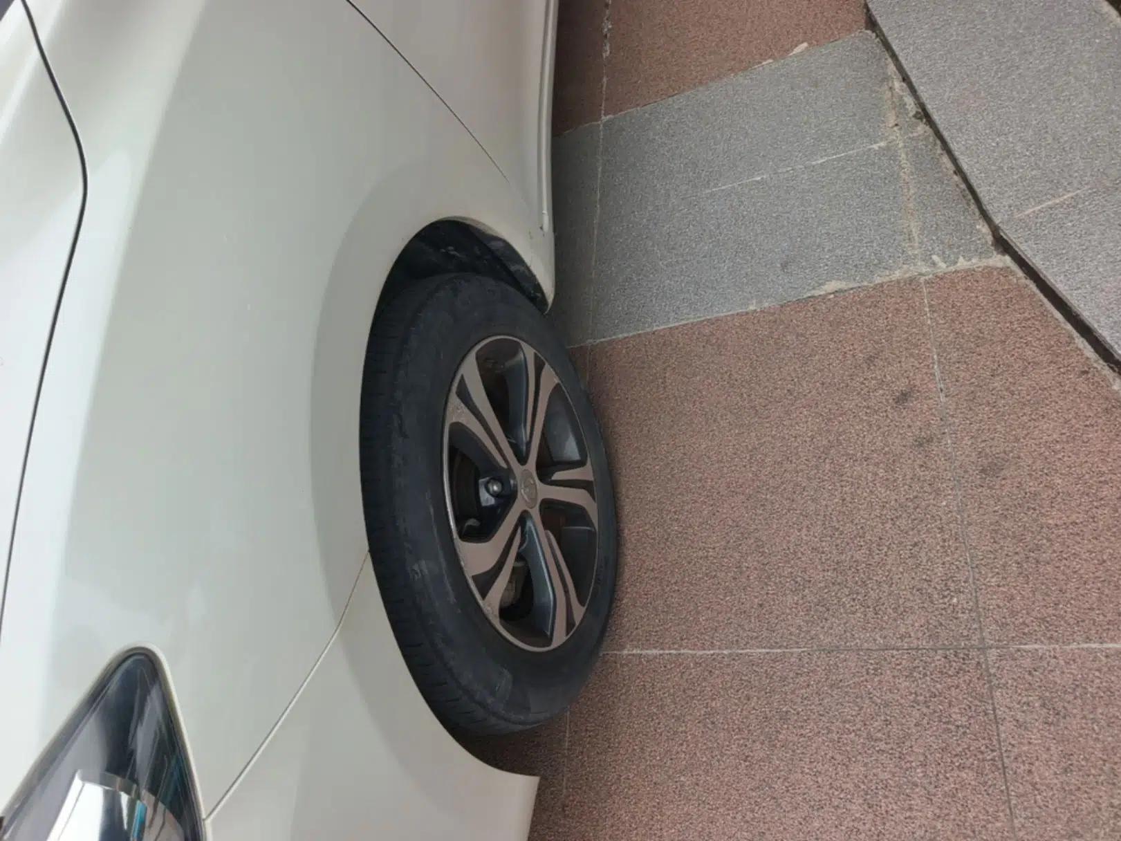 Nissan Tiida 2020 1.6L CVT Smart Drive Edition — миниатюра 10