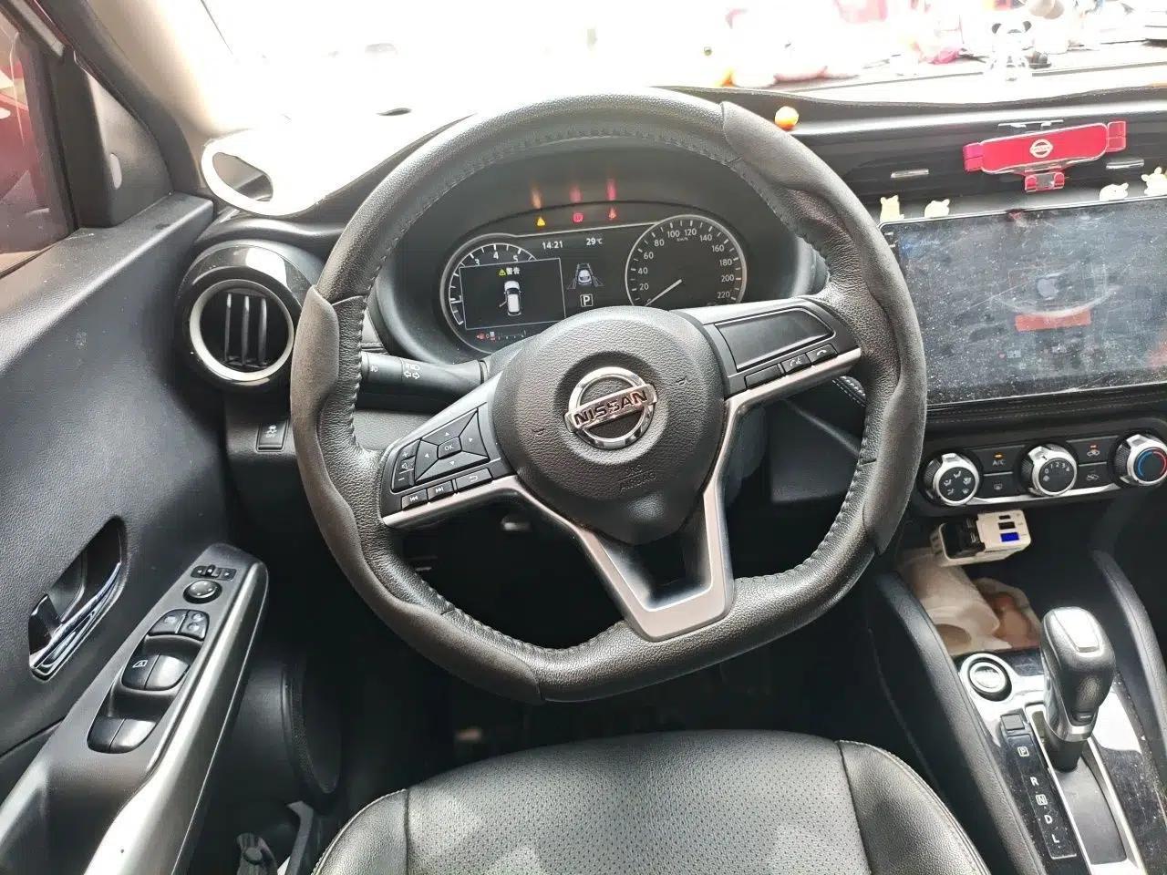 Nissan Kicks 2020 1.5L XV CVT Smart Connect Luxury Edition — миниатюра 9