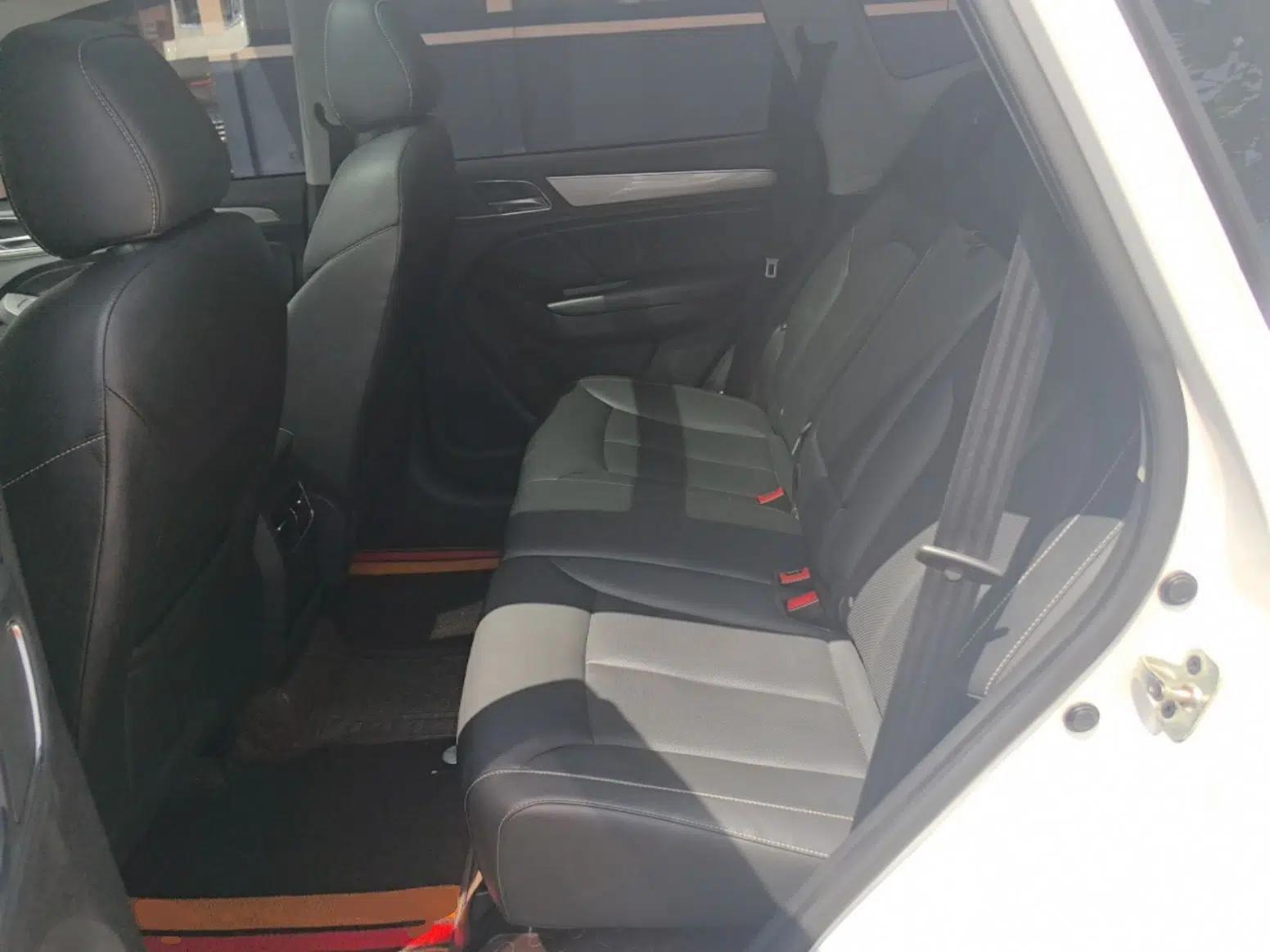 Roewe RX5 2018 20T Two-Wheel Drive Automatic Flagship Edition — миниатюра 20