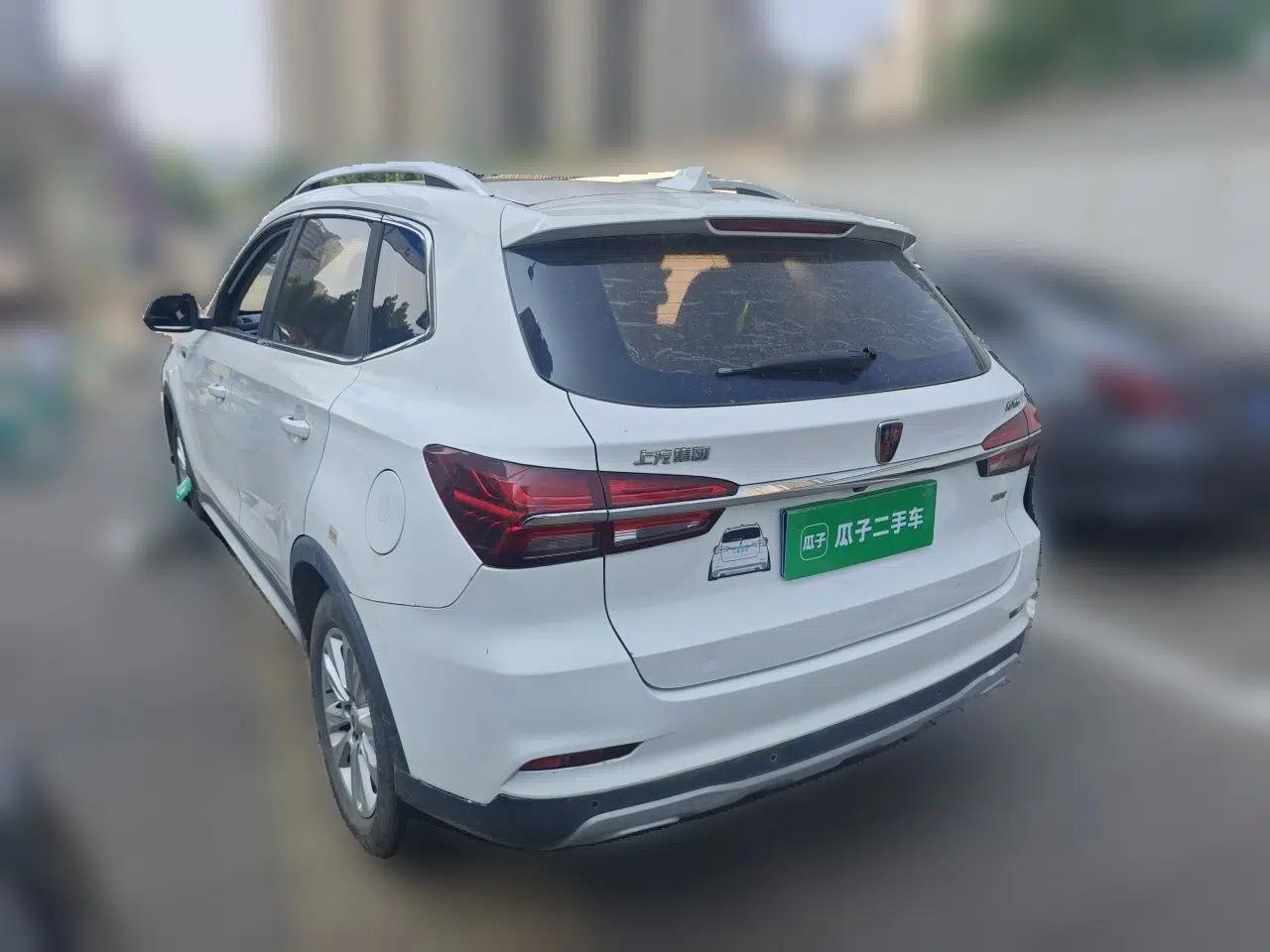 Roewe RX5 2018 20T Two-Wheel Drive Manual Flagship Edition — миниатюра 4