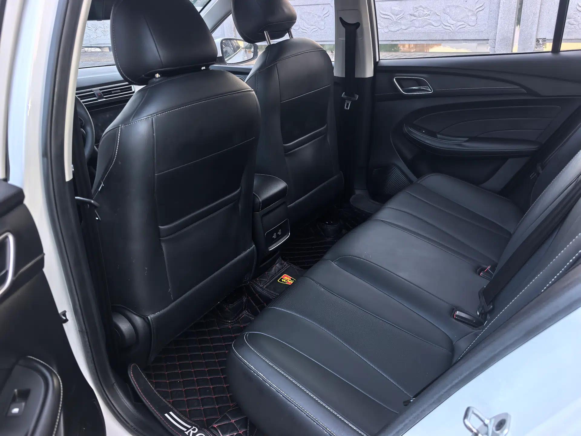 Roewe i5 2020 1.5L Manual 4G Connect Leehao Flagship Edition — миниатюра 32