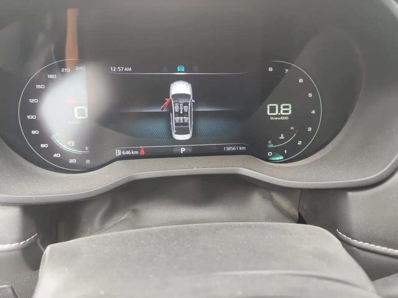 Roewe i5 2020 1.5L Automatic 4G Connect Luxury Flagship Edition — миниатюра 12