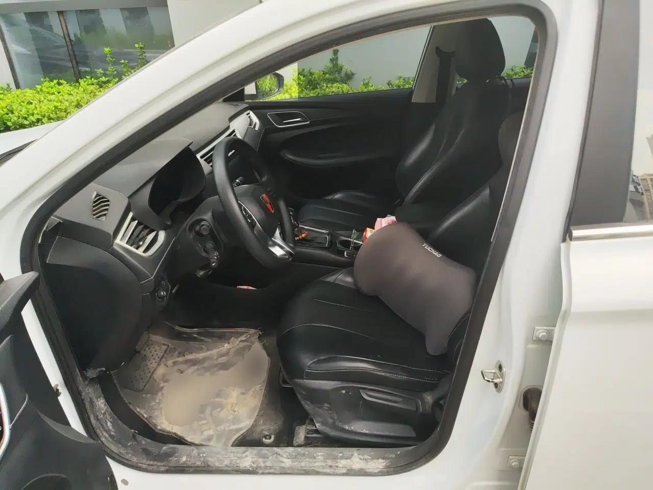 Roewe i5 2020 1.5L Automatic 4G Connect Luxury Flagship Edition — миниатюра 15