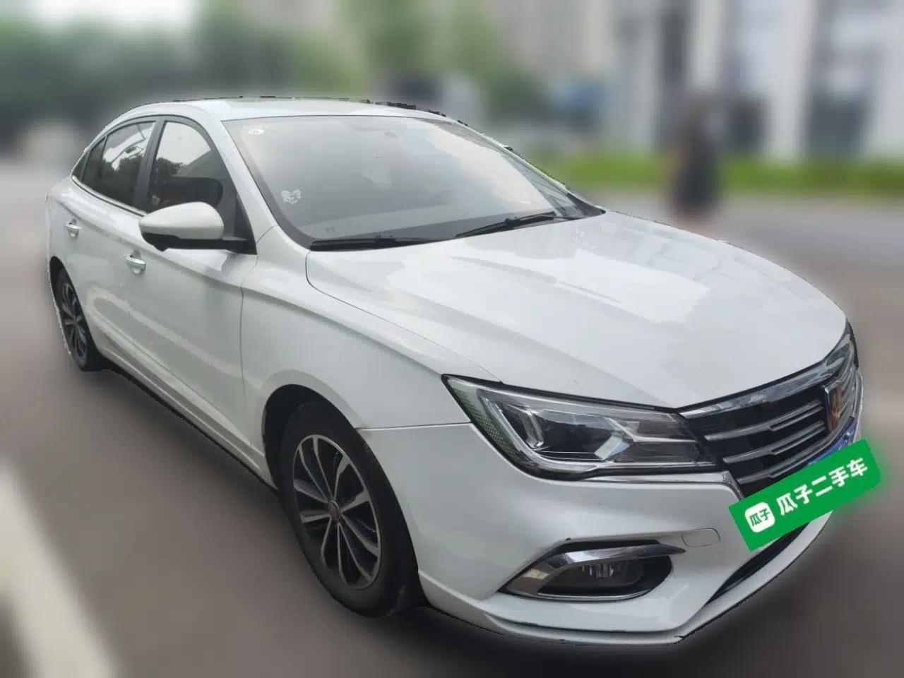Roewe i5 2020 1.5L Automatic 4G Connect Luxury Flagship Edition — миниатюра 3