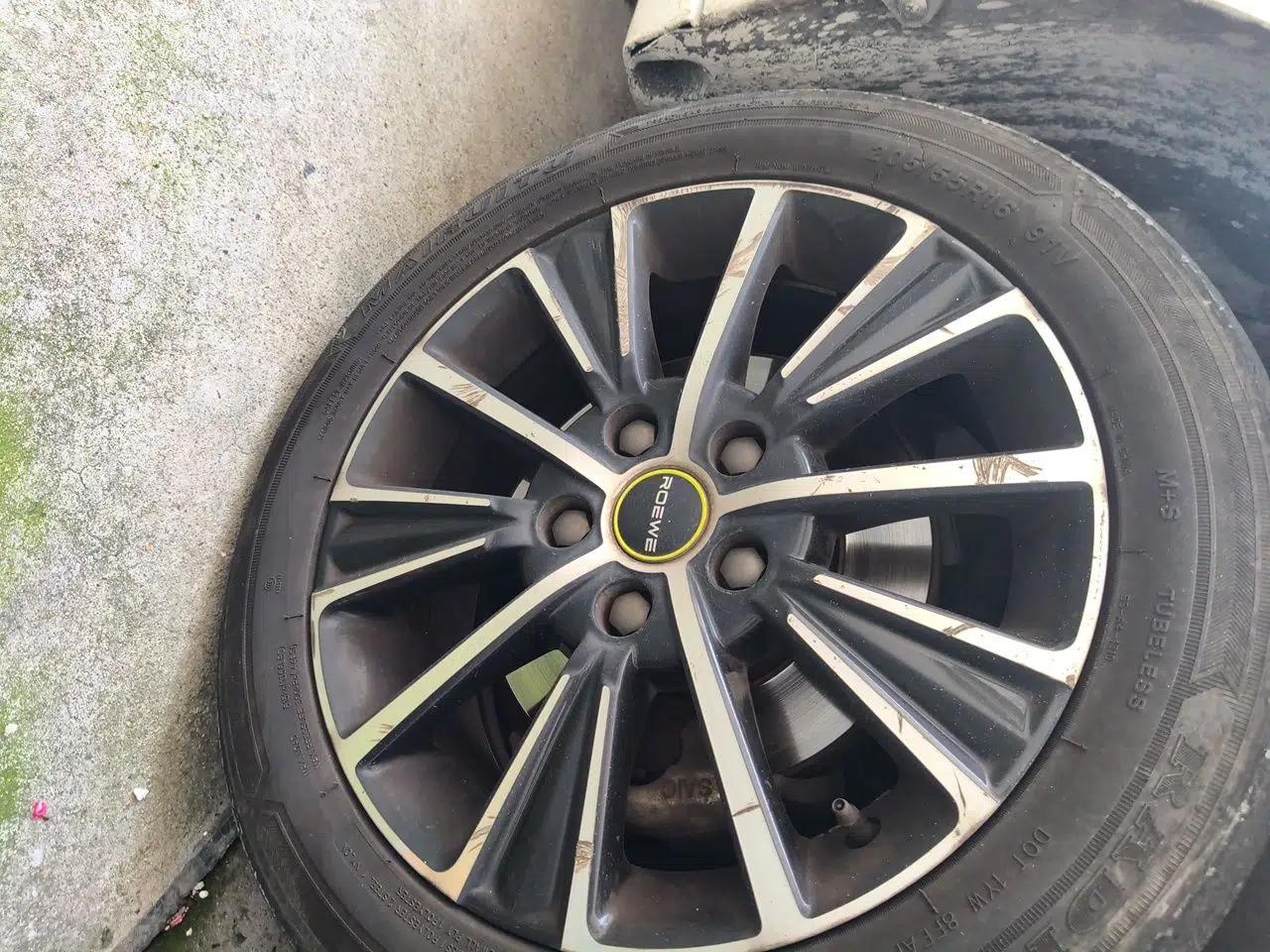Roewe i5 2021 1.5L CVT Platinum Edition — миниатюра 8