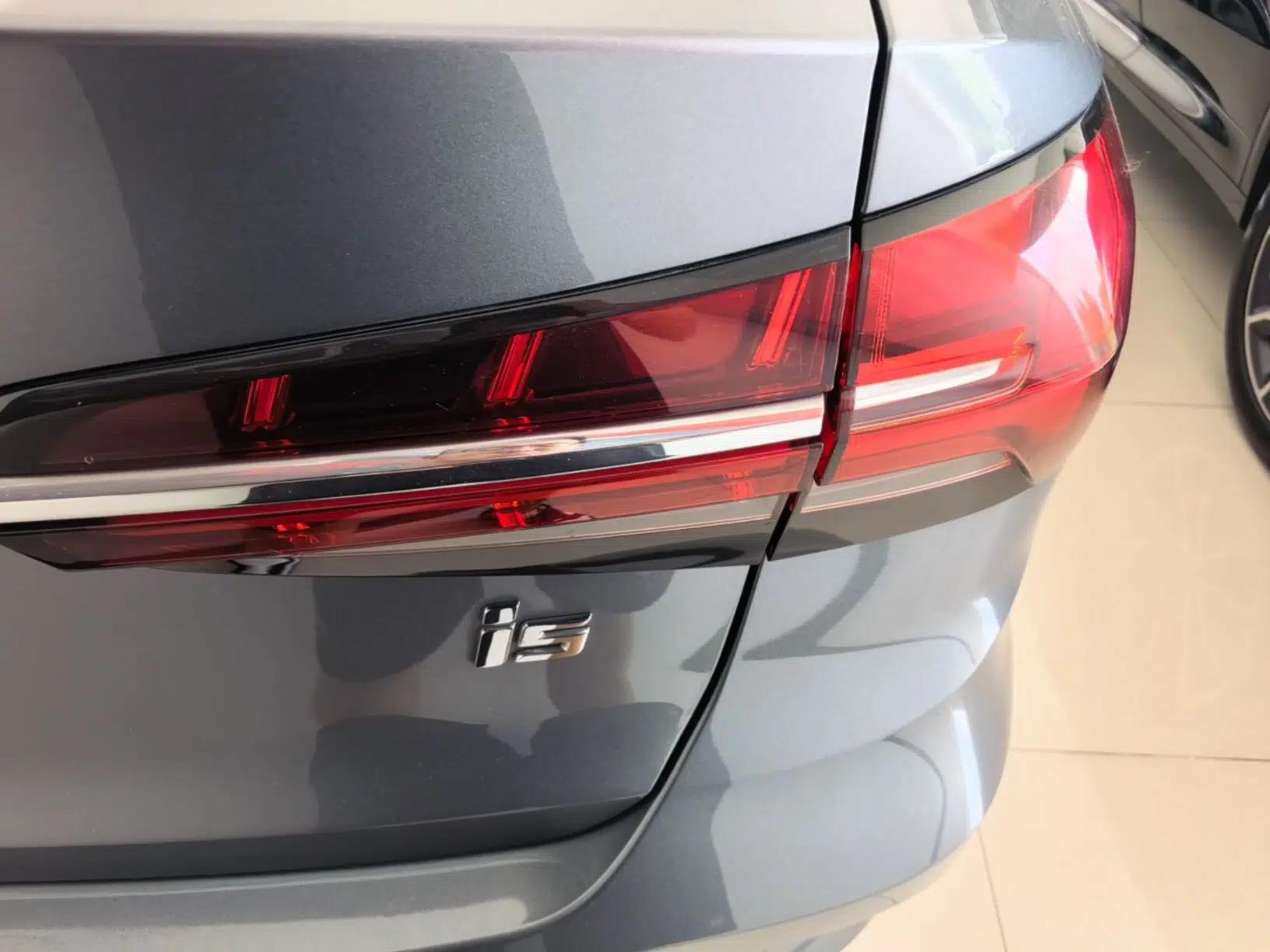 Roewe i5 2021 Revised Version 1.5L CVT Diamond Edition — миниатюра 9