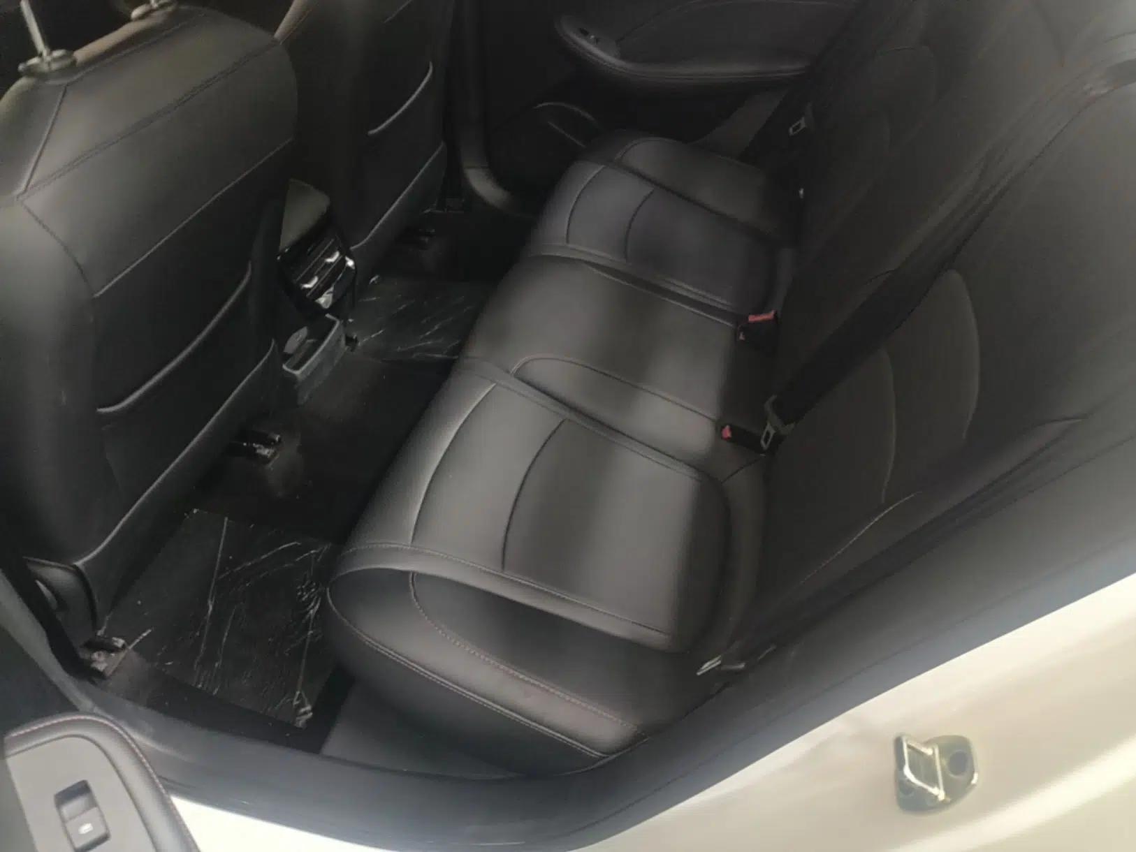 Roewe i5 2024 1.5L CVT Luxury Edition — миниатюра 25