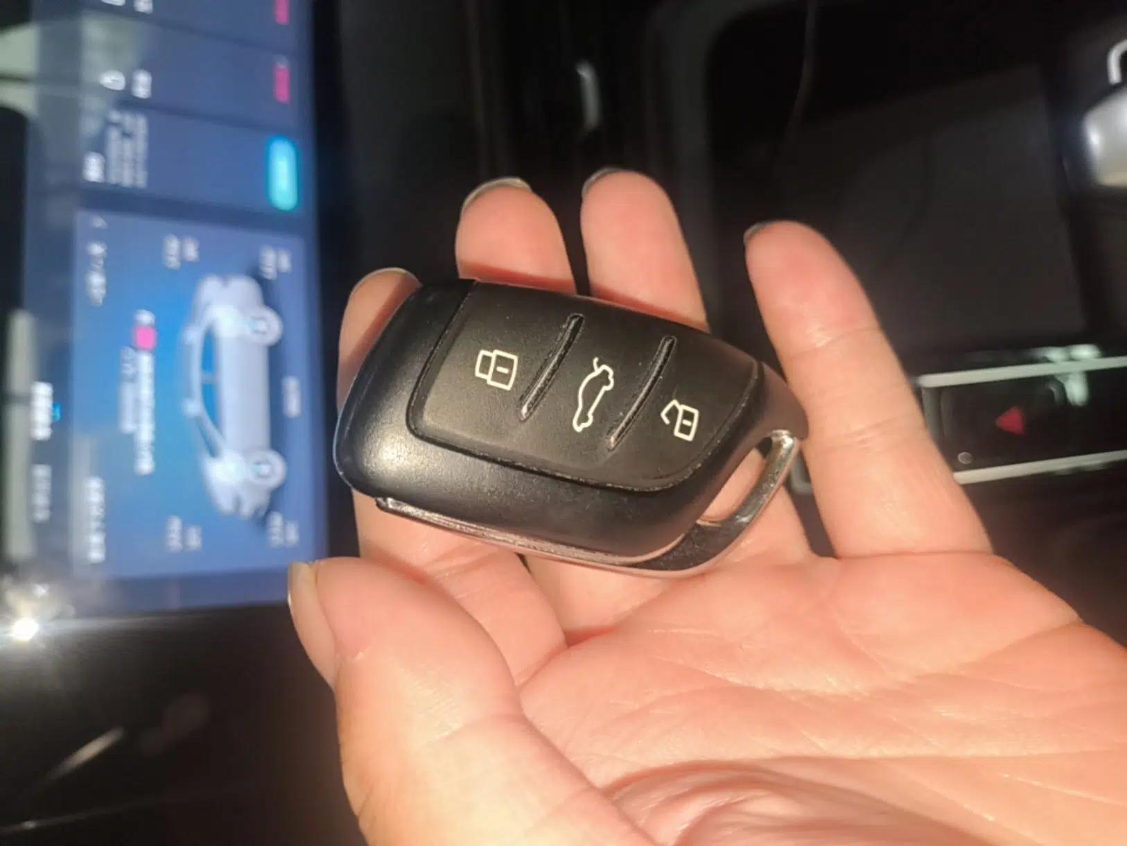 Roewe i5 2024 1.5L CVT Luxury Edition — миниатюра 28