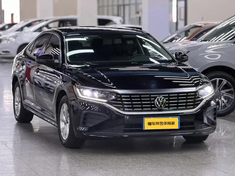 2022 Volkswagen Passat 280TSI Business Edition — миниатюра 3