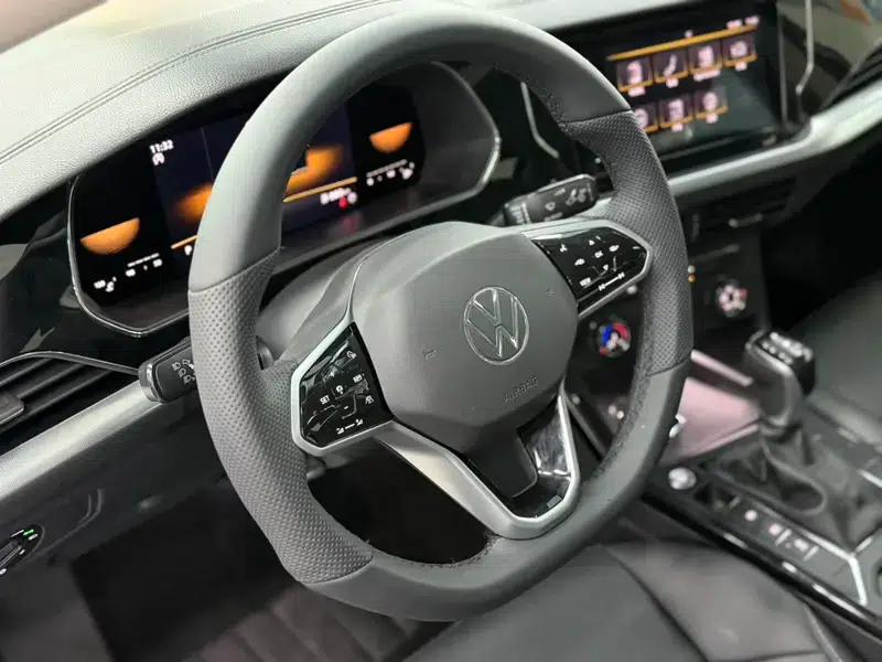 2022 Volkswagen Passat 280TSI Business Edition — миниатюра 9