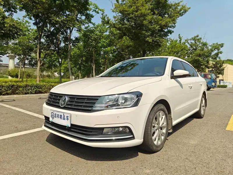 2017 Volkswagen Lavida 1.6L Automatic Comfort Edition — миниатюра 1