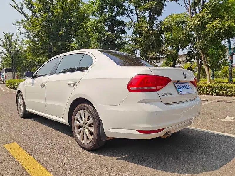 2017 Volkswagen Lavida 1.6L Automatic Comfort Edition — миниатюра 4
