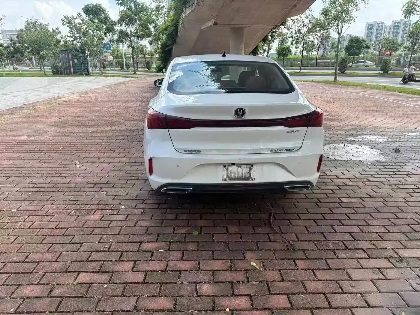 Changan Eado 2022 PLUS Blue Whale NE 1.4T GDI DCT Premium Edition — миниатюра 8