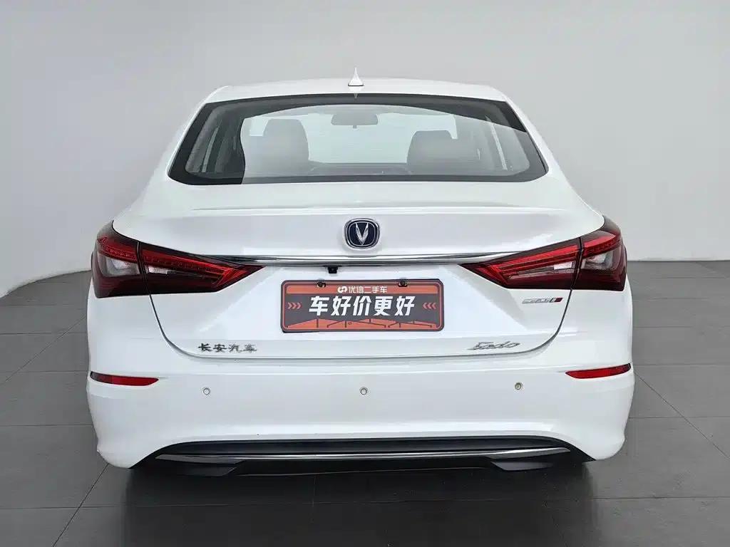 Changan Eado 2018 1.6L GDI Manual Fashion Edition — миниатюра 4
