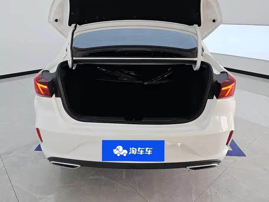 Changan Eado 2025 PLUS 1.4T Dual-Clutch High-Performance Edition — миниатюра 4