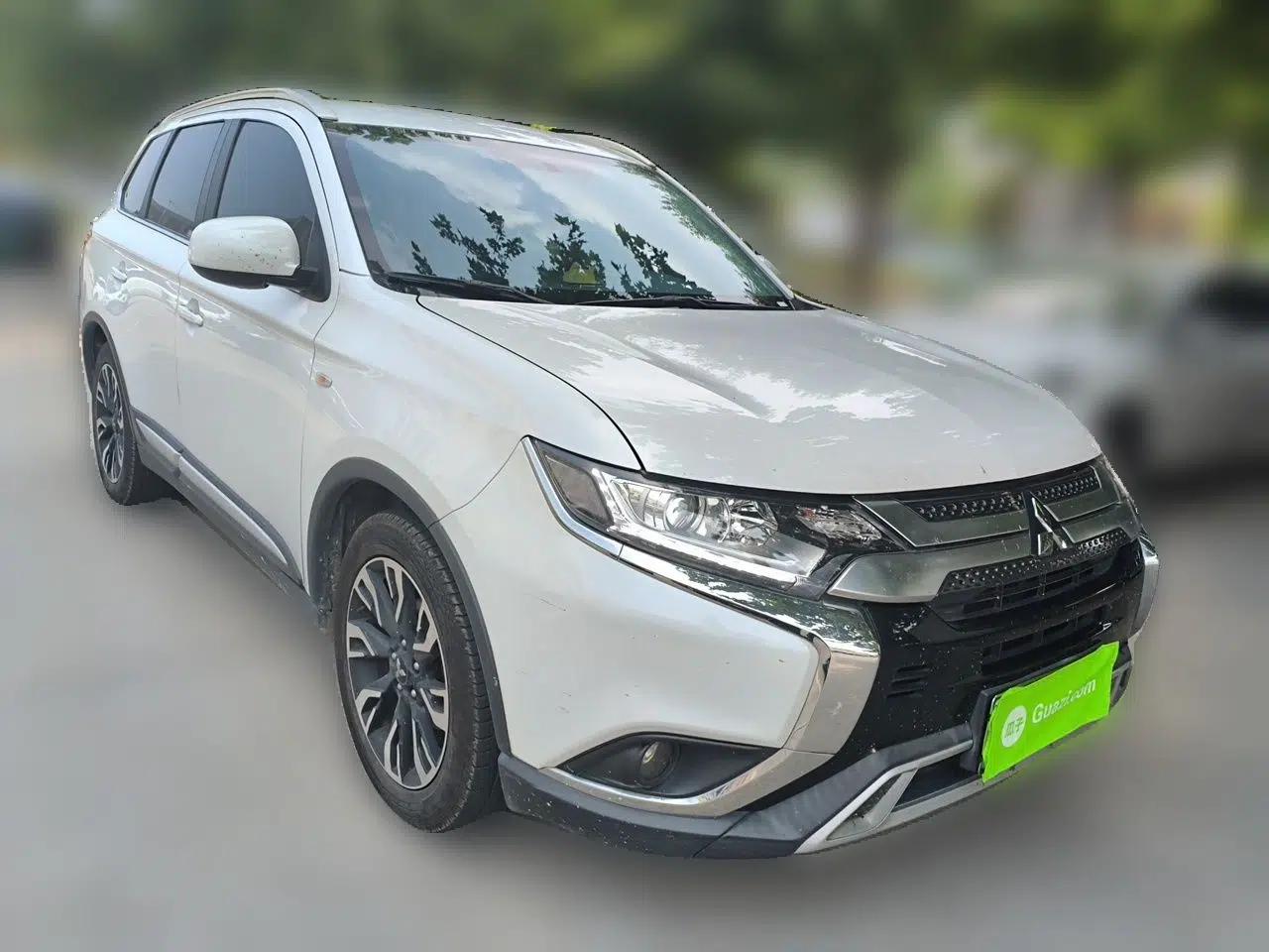 Mitsubishi Outlander 2020 2.0L Two-Wheel Drive Comfort Edition 5 Seats — миниатюра 3