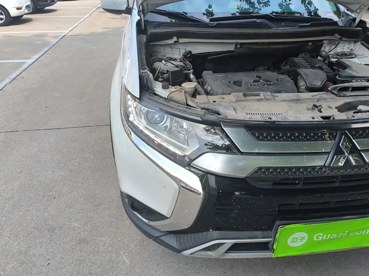 Mitsubishi Outlander 2020 2.0L Two-Wheel Drive Comfort Edition 5 Seats — миниатюра 7
