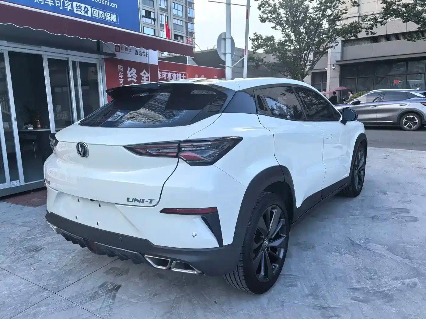Changan UNI-T 2021 1.5T Premium Edition — миниатюра 3