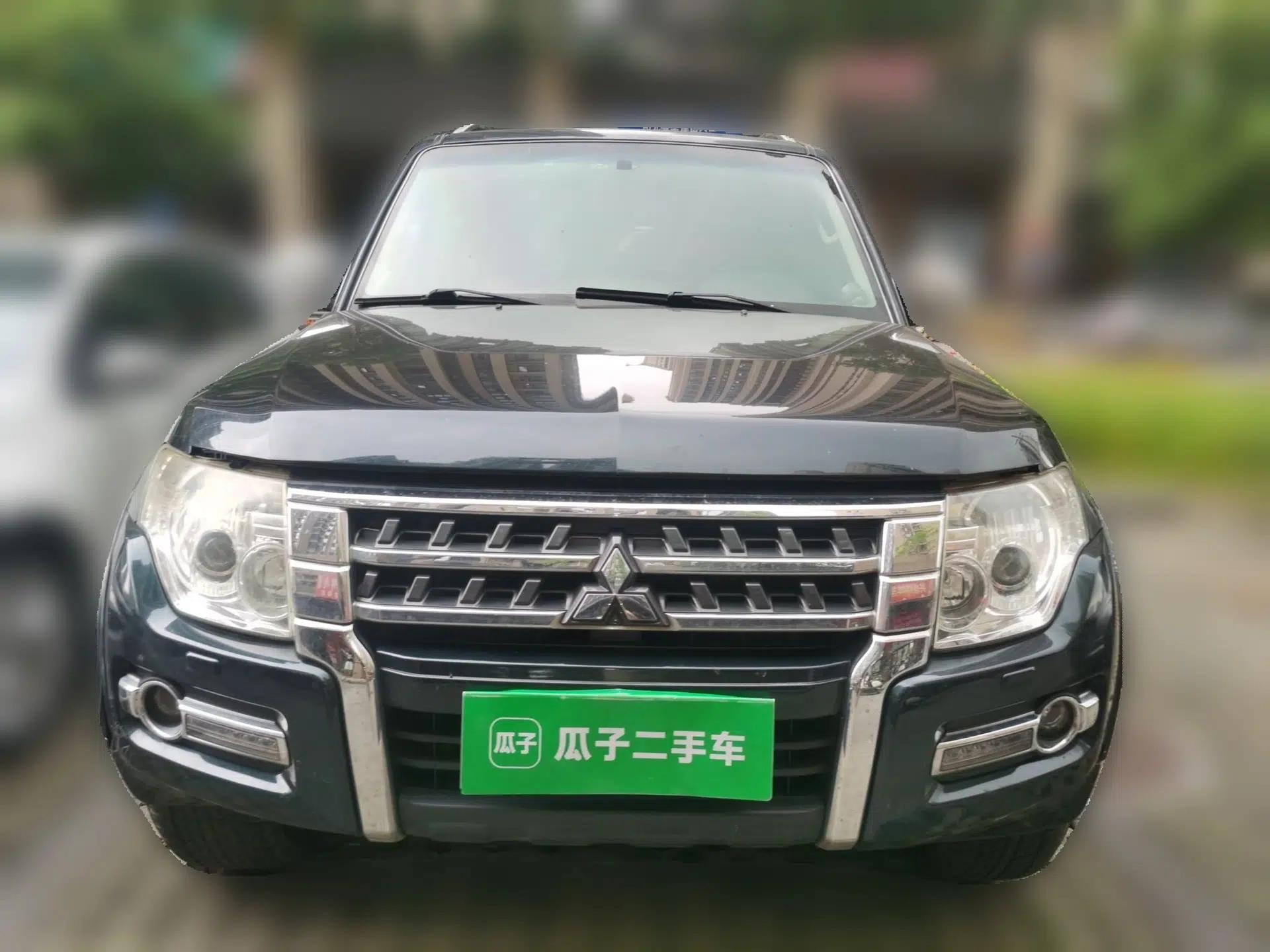Mitsubishi Pajero 2010 3.0L Automatic Elite Edition — миниатюра 2