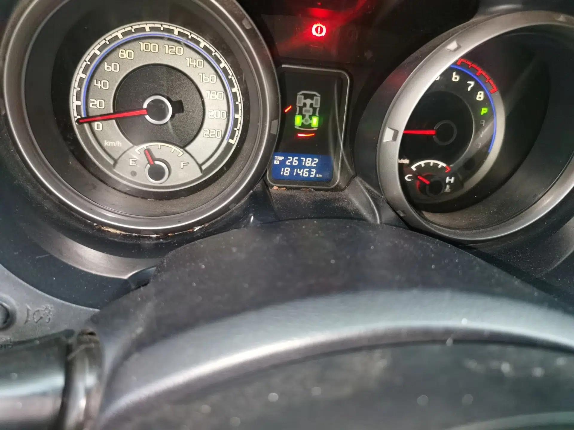 Mitsubishi Pajero 2010 3.0L Automatic Elite Edition — миниатюра 12