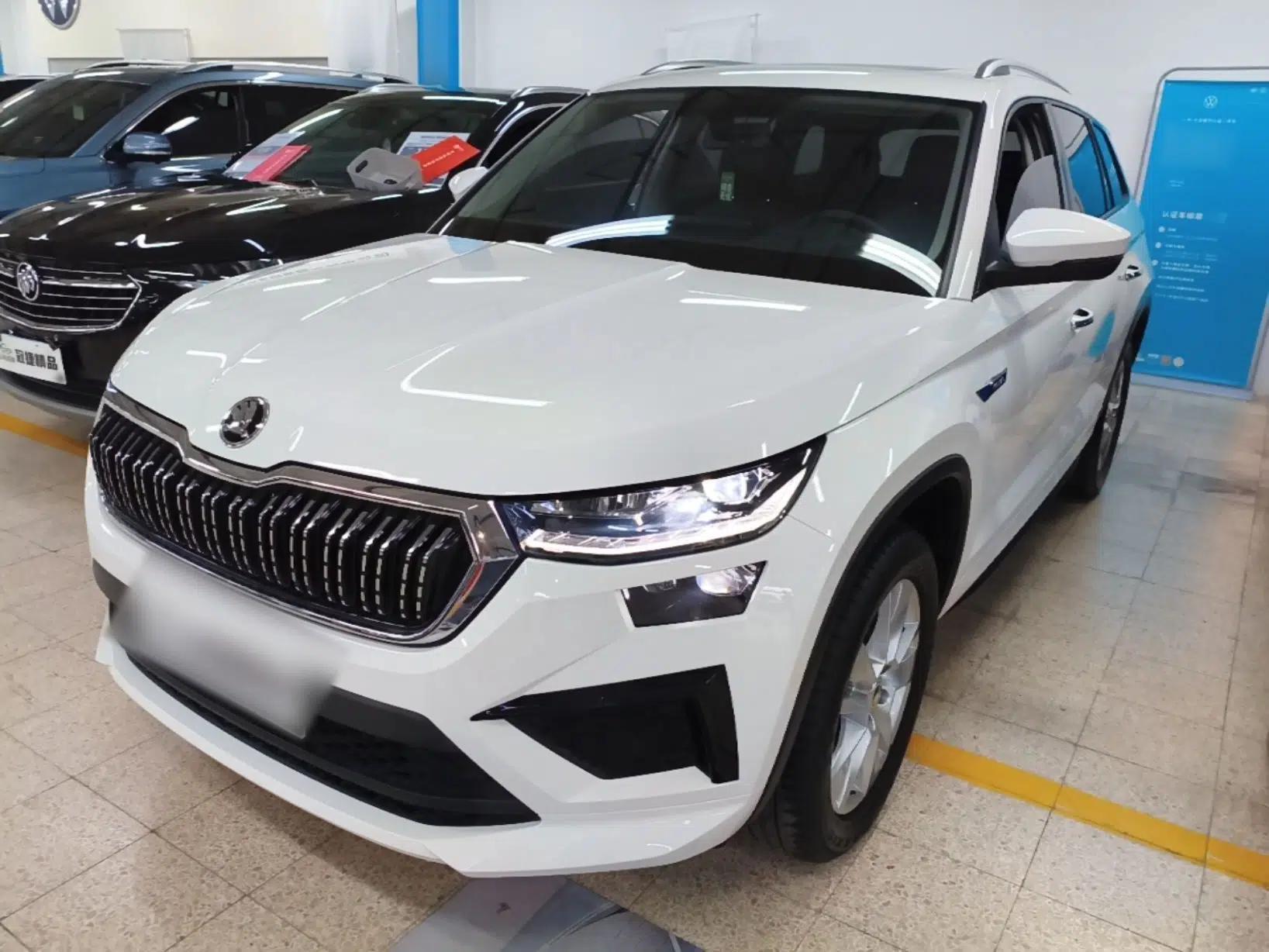 Skoda Kodiaq 2024 TSI330 5-Seat Two-Wheel Drive Elite Version — миниатюра 1