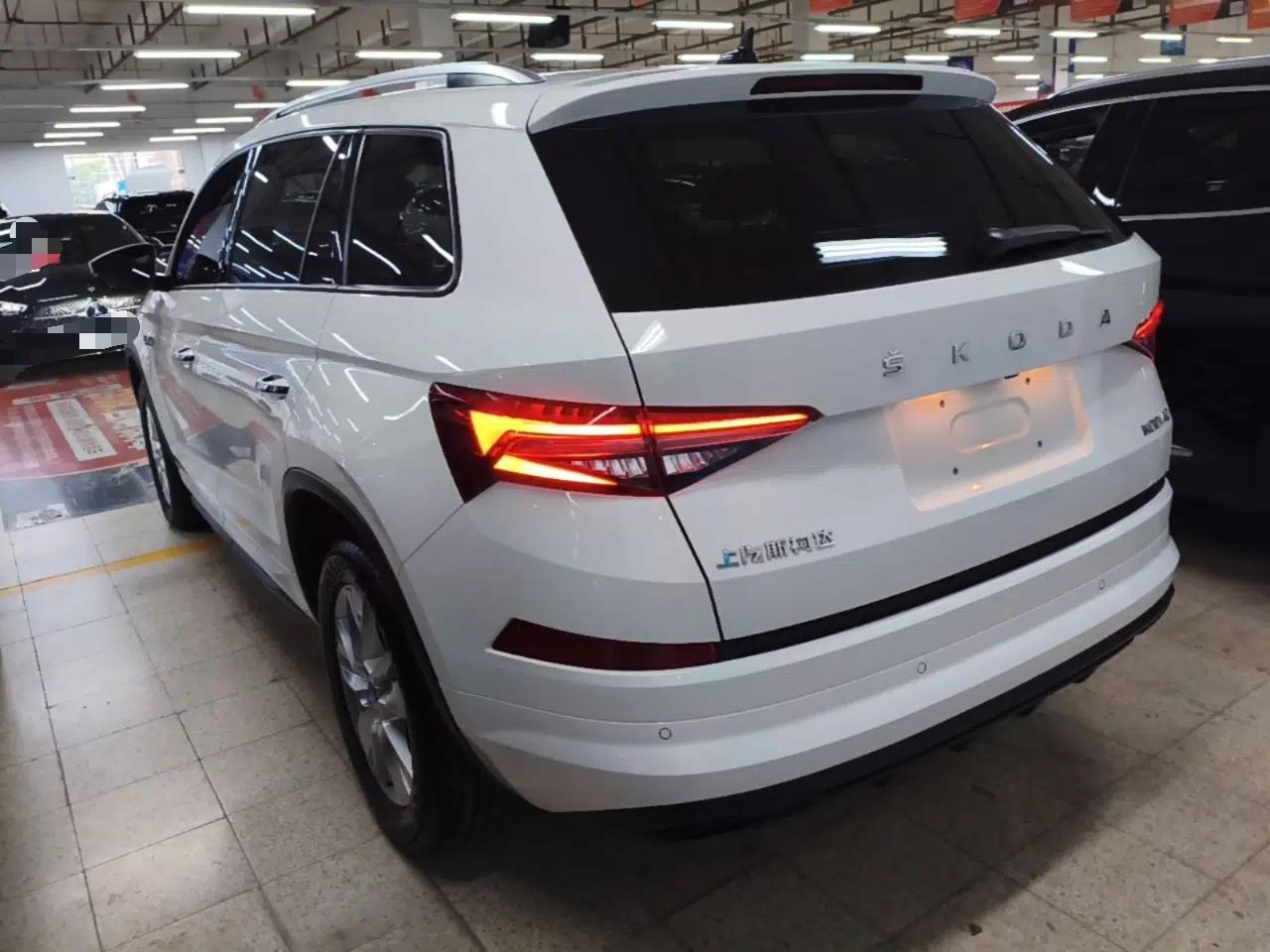 Skoda Kodiaq 2024 TSI330 5-Seat Two-Wheel Drive Elite Version — миниатюра 4