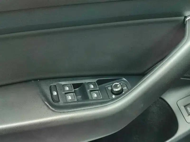 Volkswagen CC 2020 330TSI Charm Edition (China VI Emission Standard) — миниатюра 36
