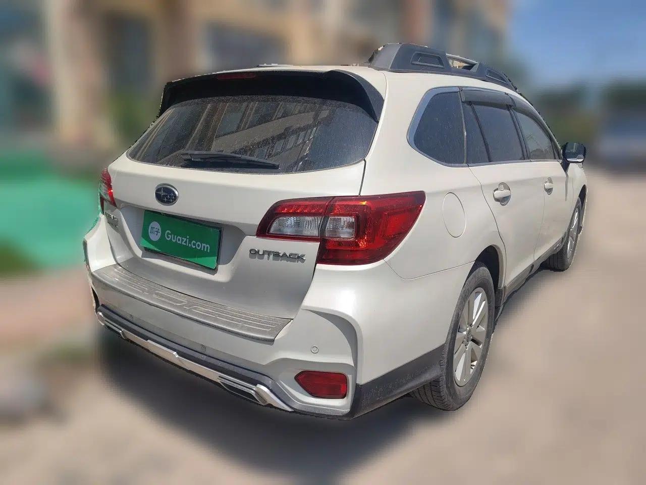 Subaru Outback 2017 2.5i Luxury Navigation Edition — миниатюра 6