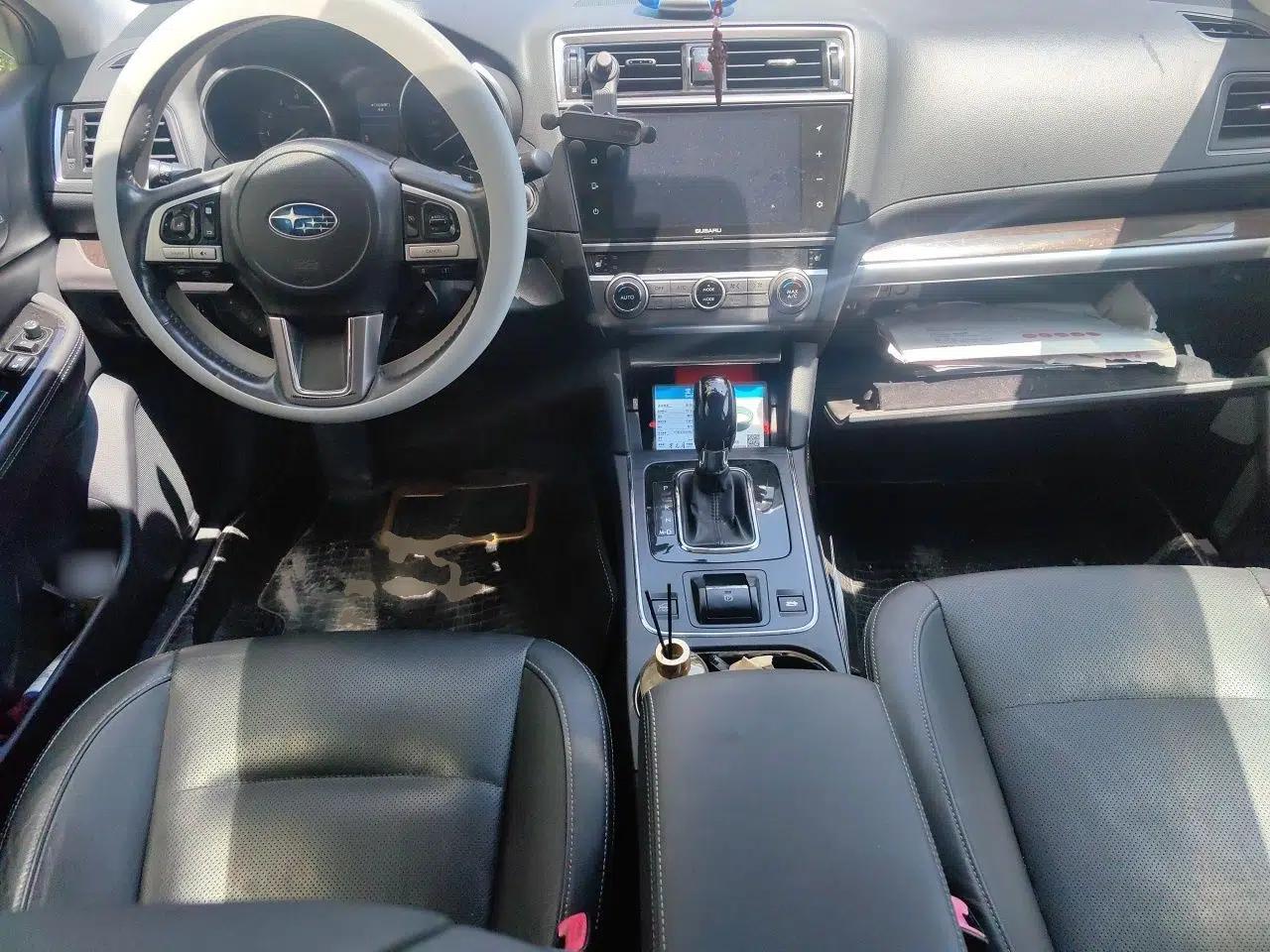 Subaru Outback 2017 2.5i Luxury Navigation Edition — миниатюра 9