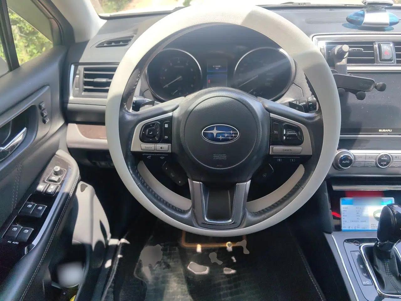 Subaru Outback 2017 2.5i Luxury Navigation Edition — миниатюра 10