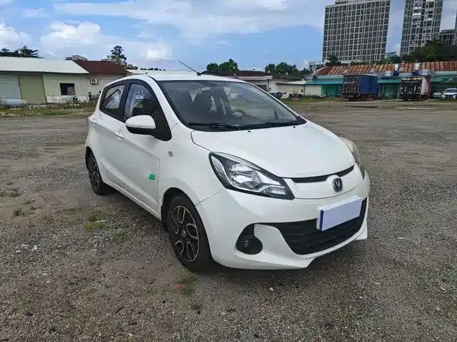 Benben 2014 1.4L Manual Deluxe Edition
