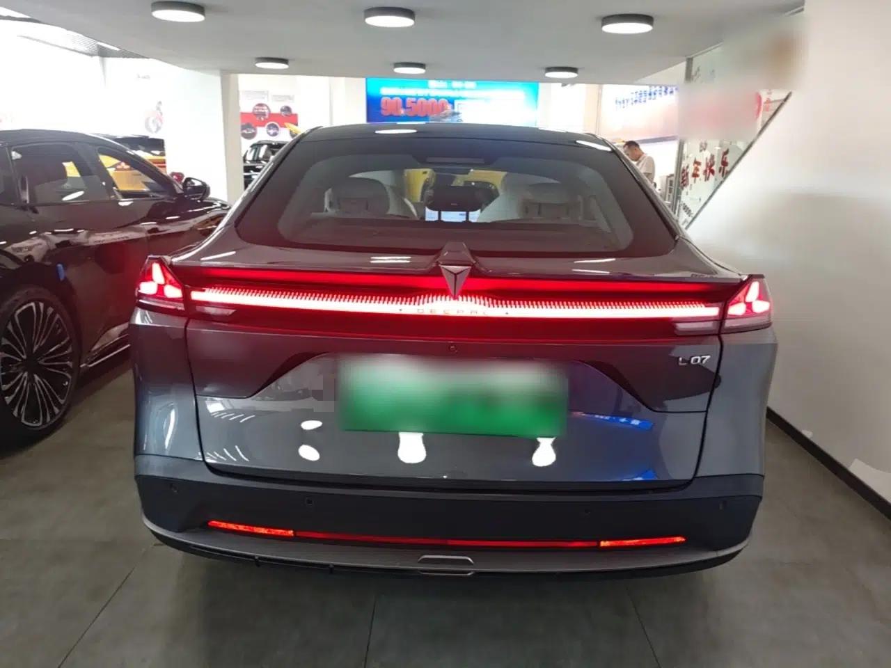 Deepal L07 2024 230Max Qiankun Intelligent Driving ADS SE Range-Extended Version — миниатюра 5
