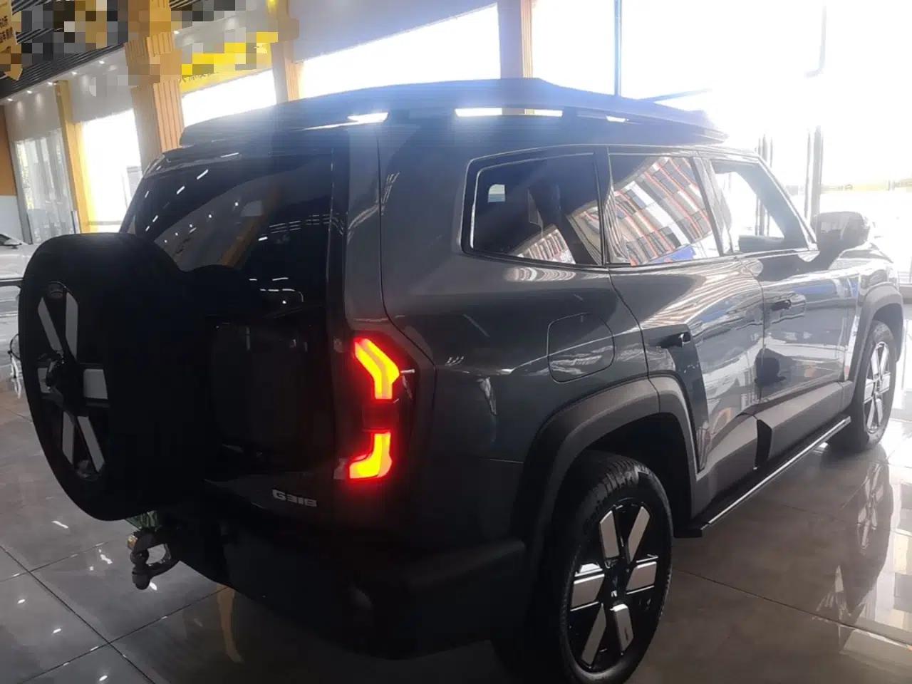 Deepal G318 2024 Four-Wheel-Drive Air Suspension Model — миниатюра 6