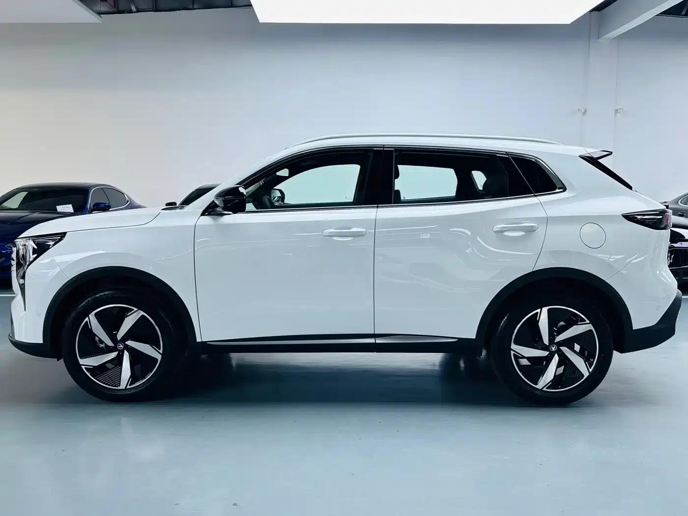 Changan CS55PLUS PHEV 2026 Smart New Blue Whale 125km Smart Edition — миниатюра 12