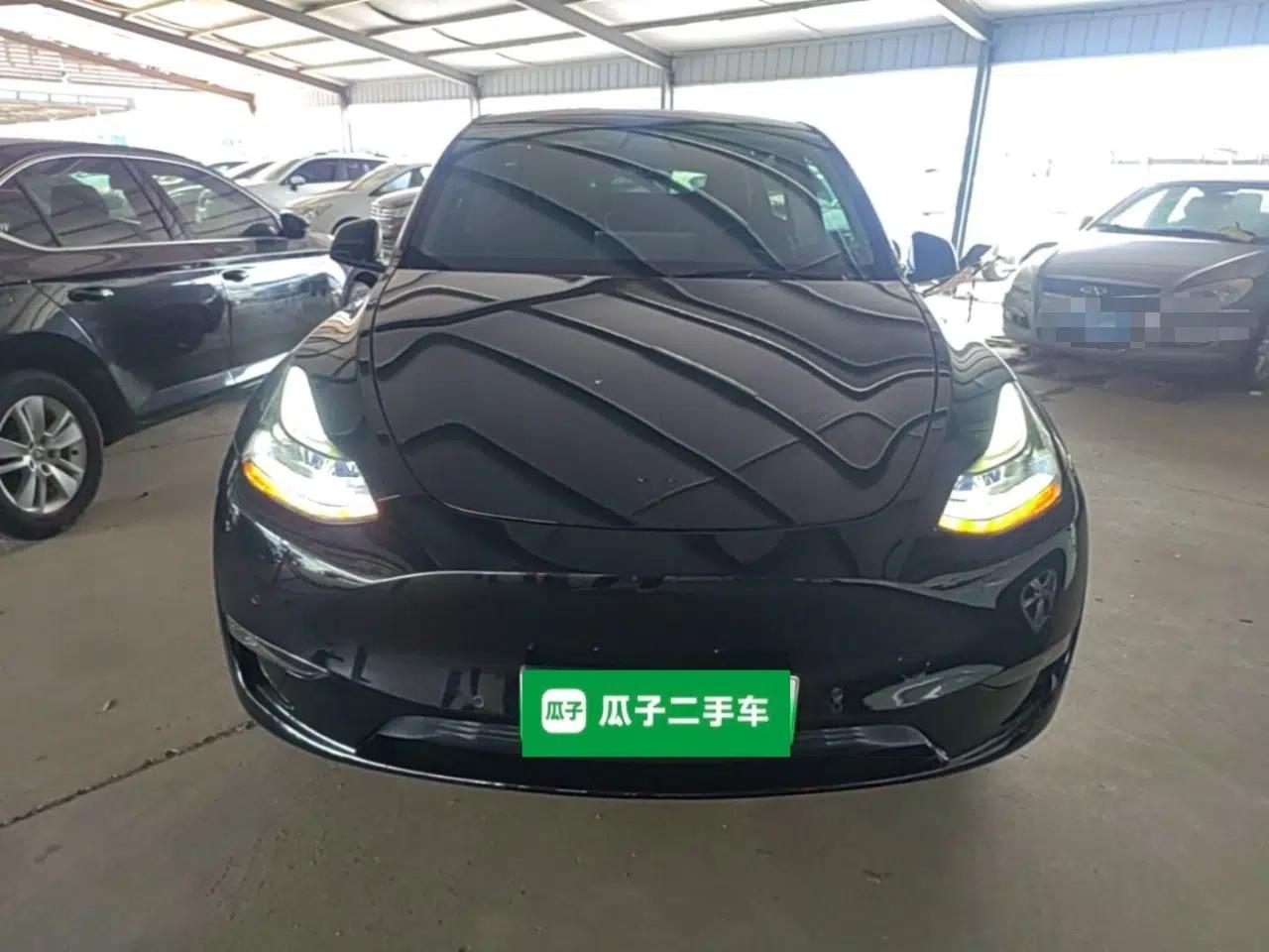 Tesla Model Y 2021 Standard Range Rear-Wheel Drive Version — миниатюра 2