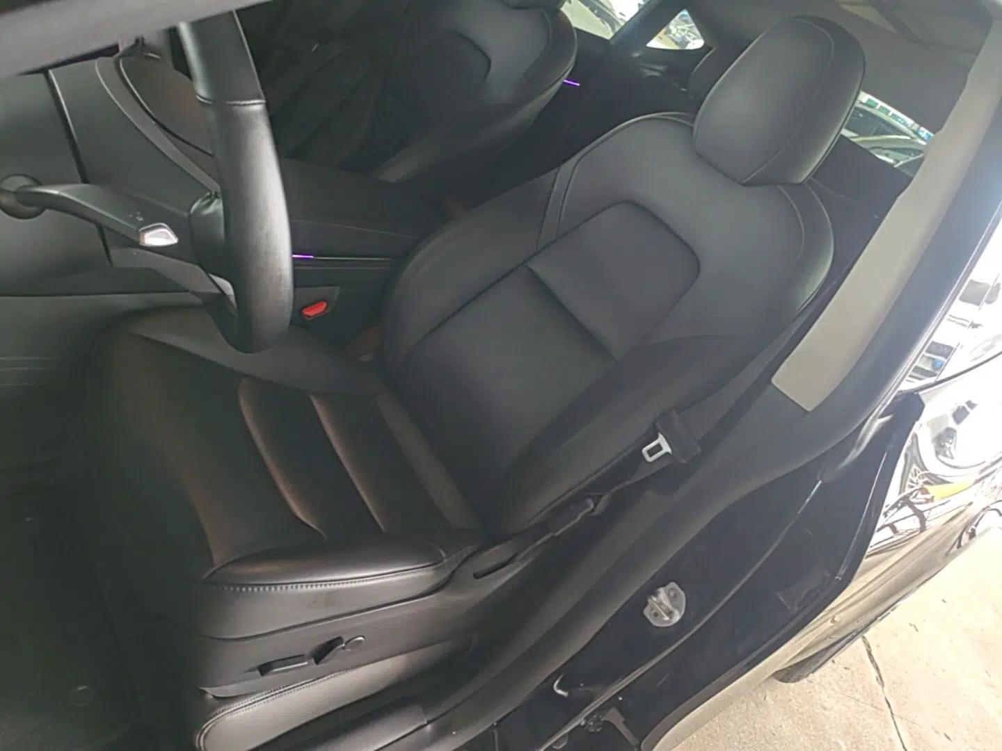 Tesla Model Y 2021 Standard Range Rear-Wheel Drive Version — миниатюра 17