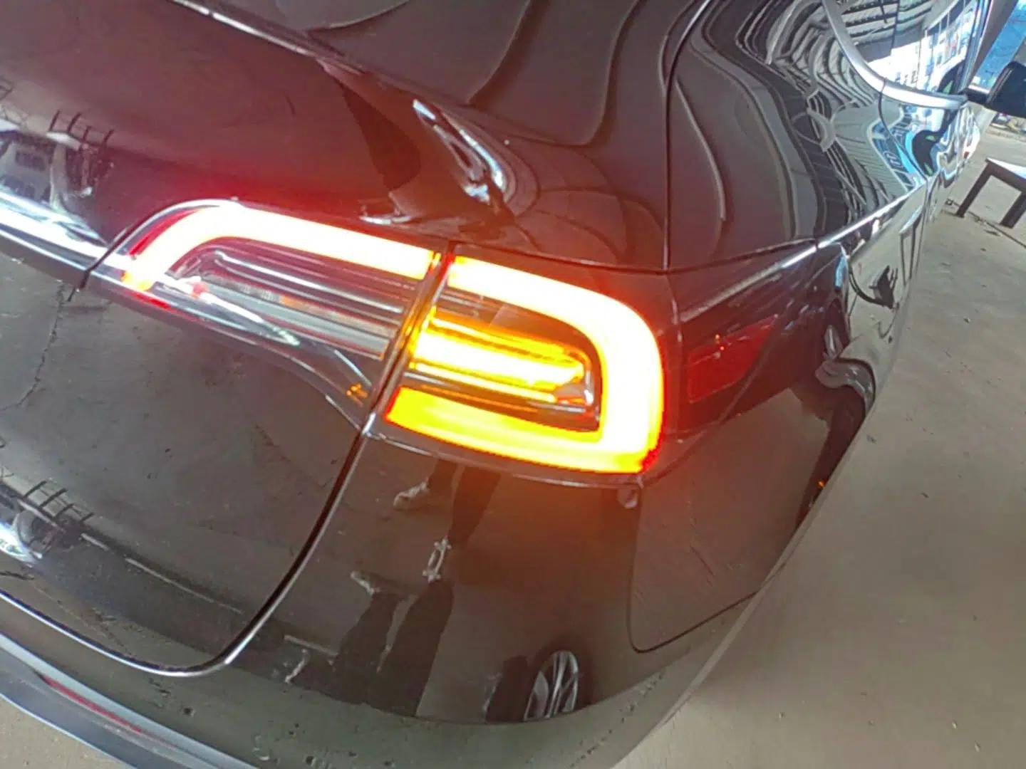 Tesla Model Y 2021 Standard Range Rear-Wheel Drive Version — миниатюра 9