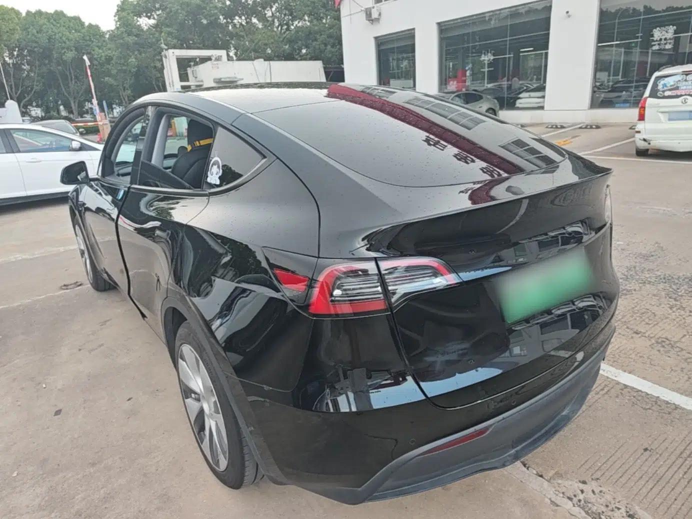 Tesla Model Y 2022 Revised Version Rear-Wheel Drive — миниатюра 4