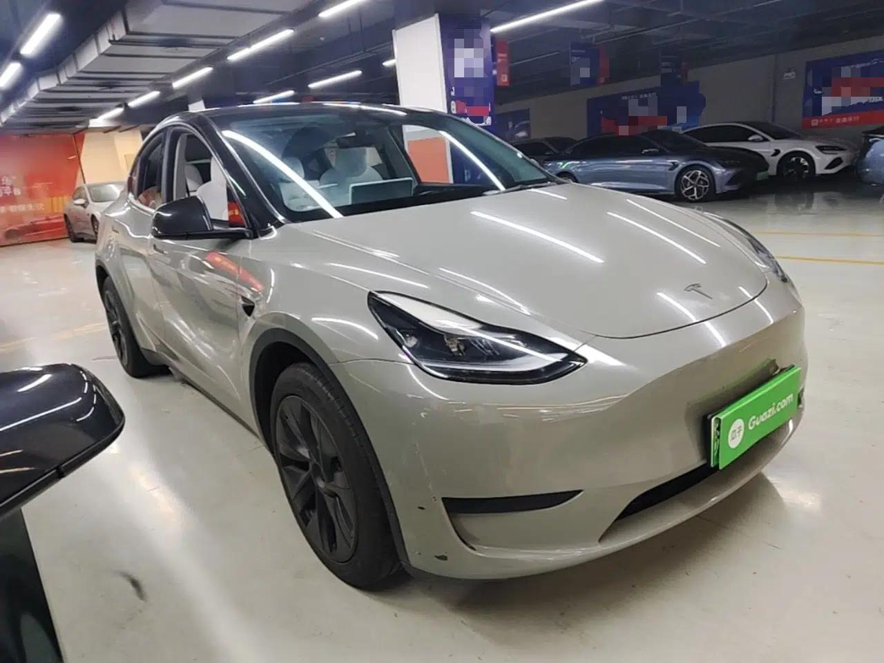 Tesla Model Y 2024 Rear-Wheel-Drive Version — миниатюра 3