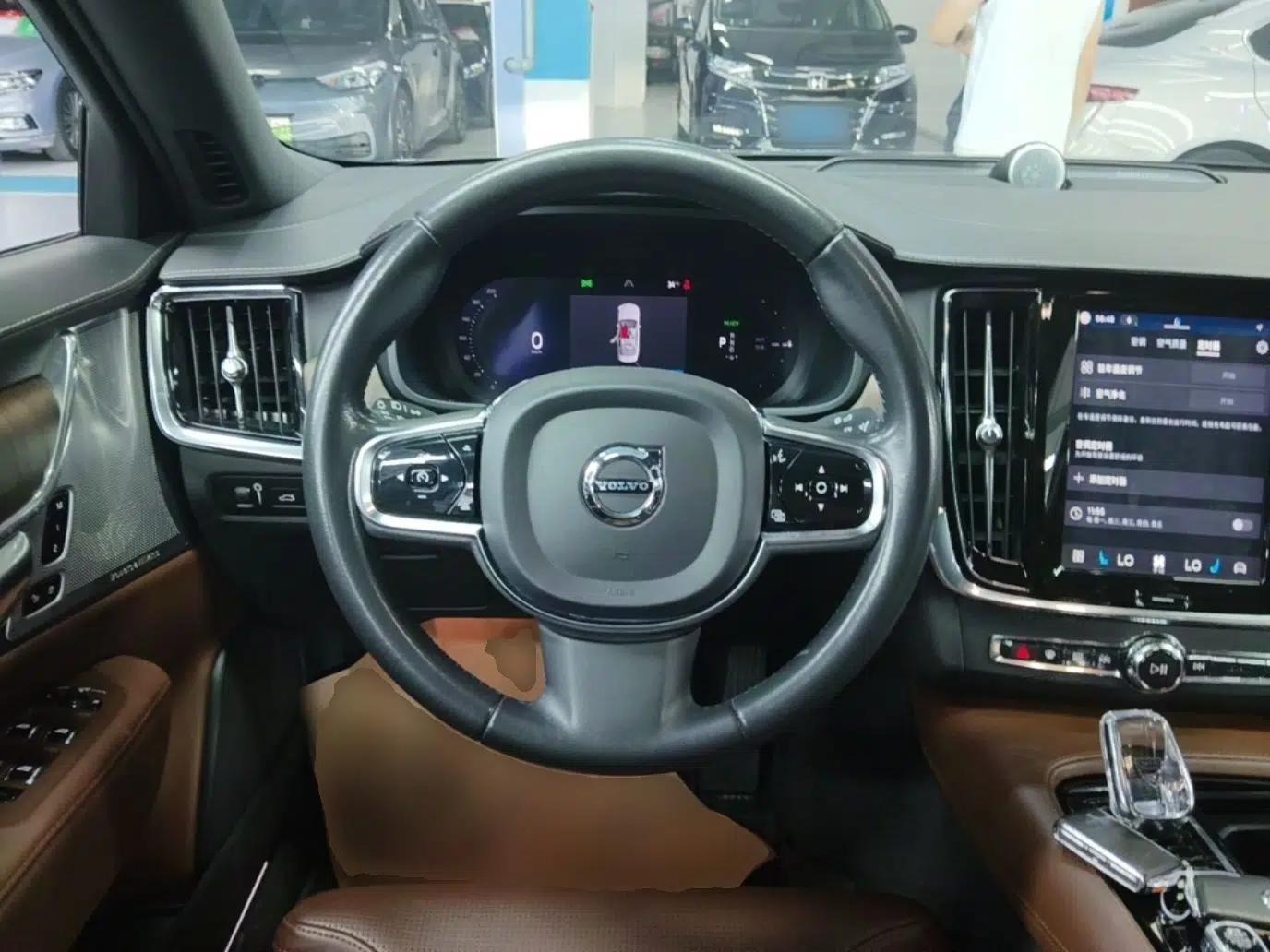 Volvo S90 New Energy 2022 Facelift T8 E-Drive Hybrid Intelligent Luxury Edition — миниатюра 13